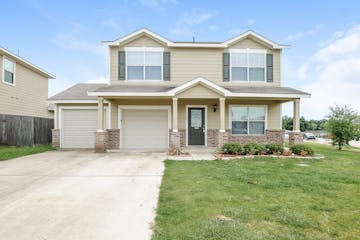 1700 Village Park Trail Burleson, TX 76028